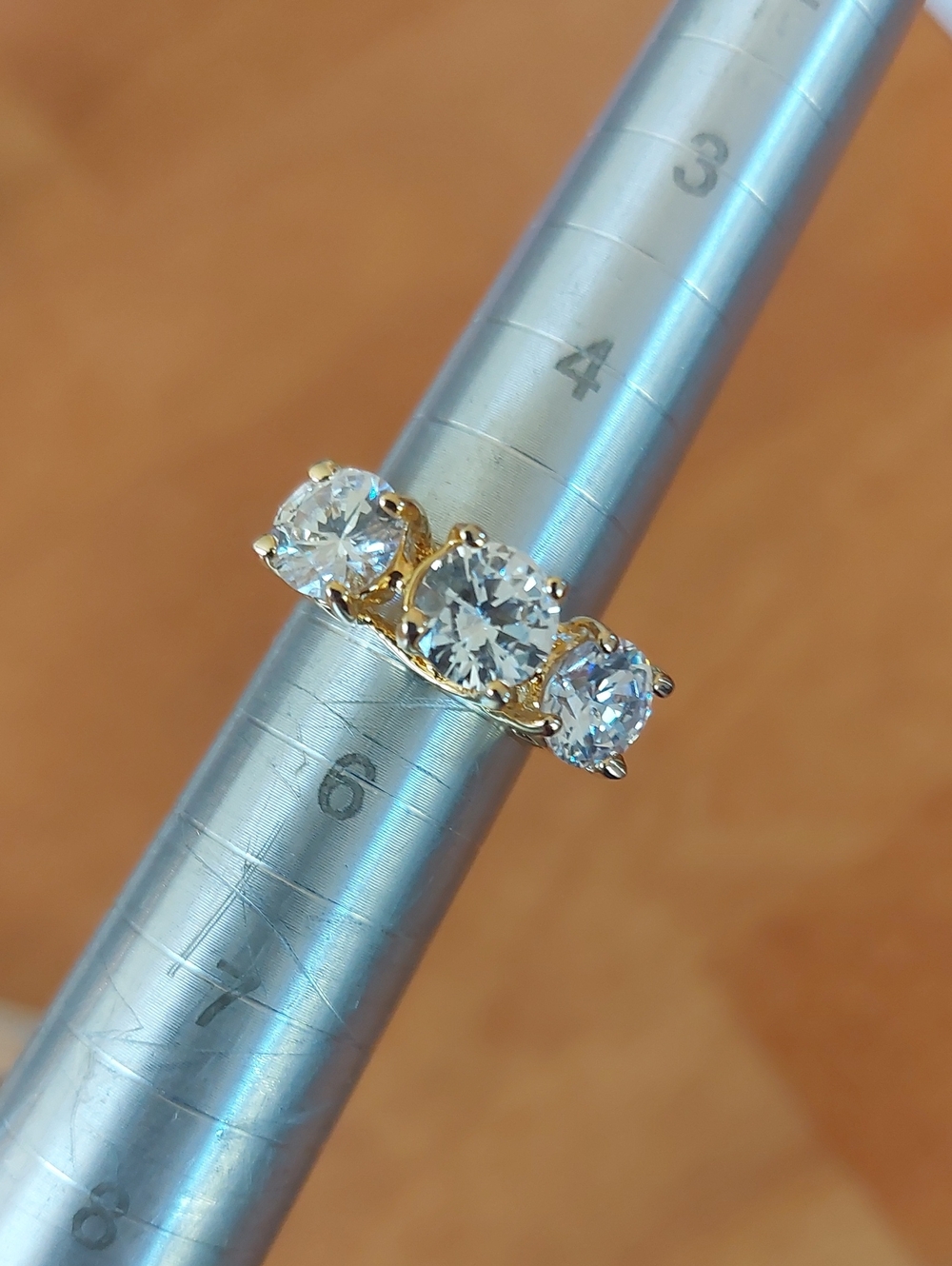 Gold Tone Three Stone Past Present Future Ring Size 5